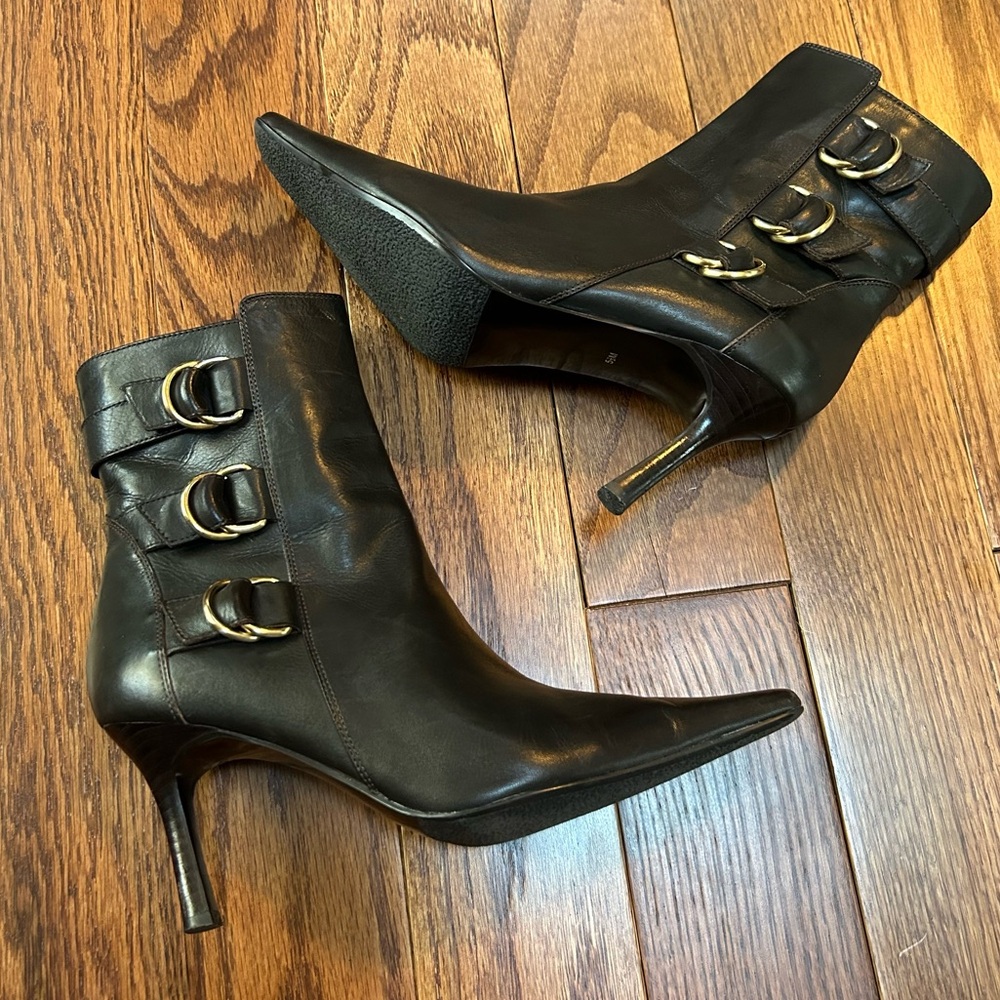 Valerie Stevens Black Leather Stiletto Booties